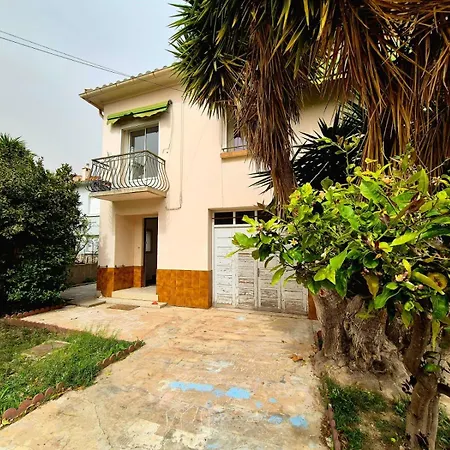 Maison Familiale Holiday home *